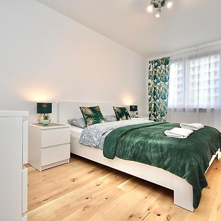 Rental Apartment Obrzezna 华沙 外观 照片